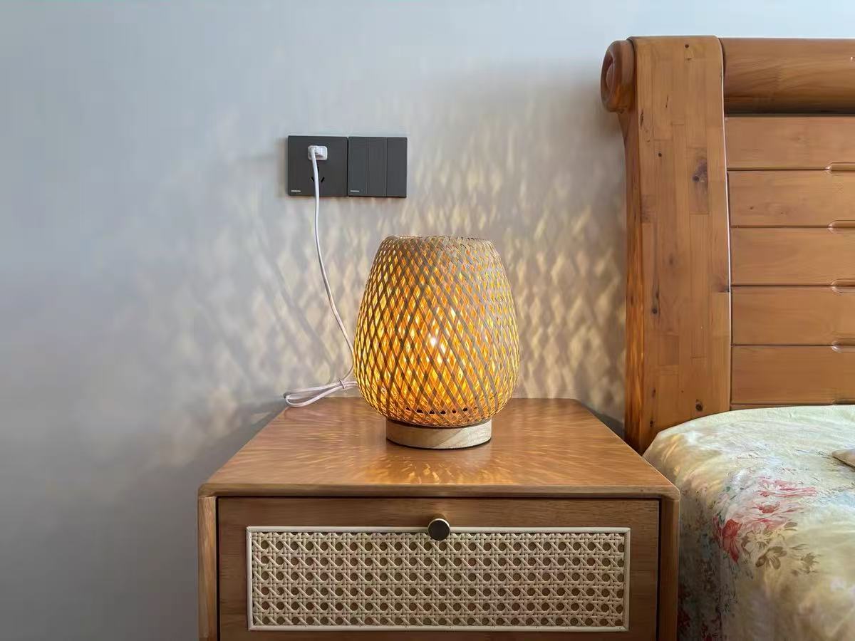Lampioo Rattan Table Lamp for Ambient Lighting
